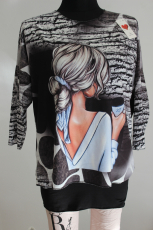 Langarm-Pulli s/w Bild