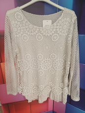 Spitzen-Oberteil mit Muster Farbe beige