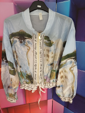 leichte Jacke Farbe hellblau Druck H�user
