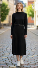 Strickkleid mit G�rtel schwarz