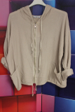 leichte Sweatjacke beige mit Kapuze