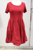 T-Shirt-Kleid mit Ballonrock rot