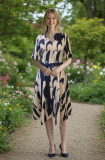 Kleid Lordess beige mit Muster blau
