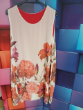 Kleid ohne Arm wei�/rot Druck Blume